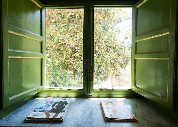 Surplus Charming Palermo